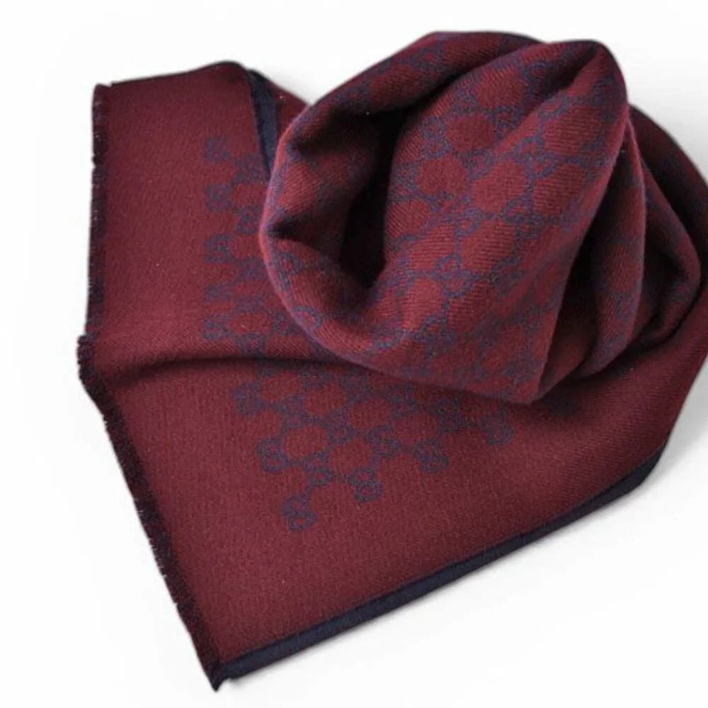 Gucci Scarf Reversible Winter Wool GG Wine Navy - Picture 3 of 7